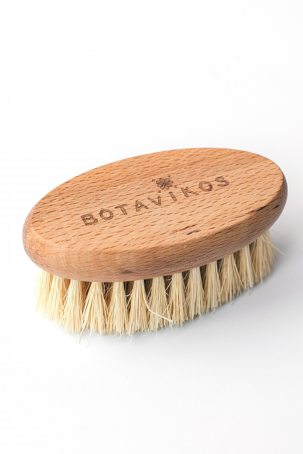 Натуральная щетка для волос и бороды